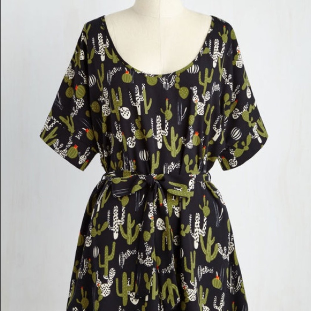 ModCloth 1X - Medium Format Memory Tunic in Cacti
